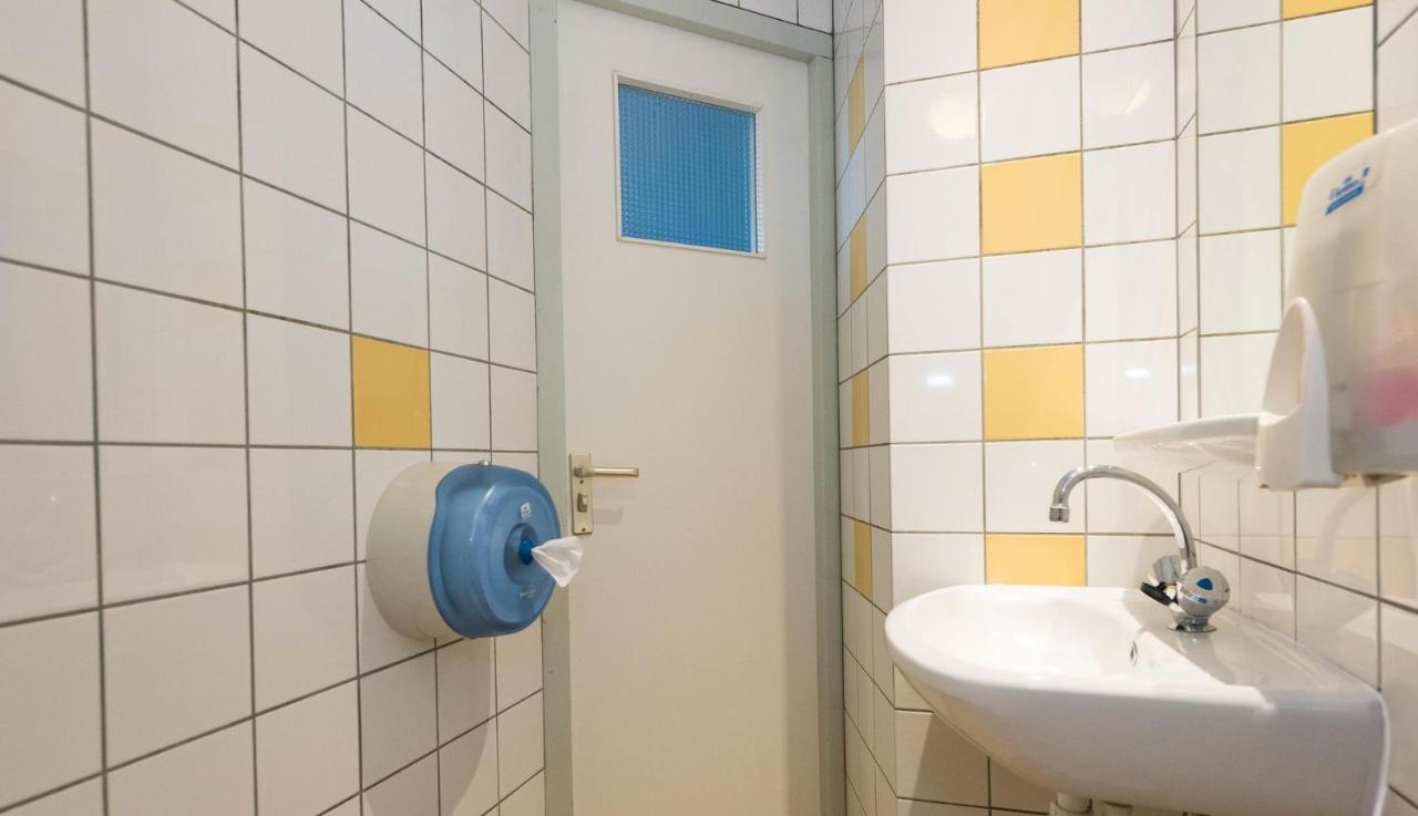 Euphemia Budget Old City Canal Zone Амстердам Екстериор снимка