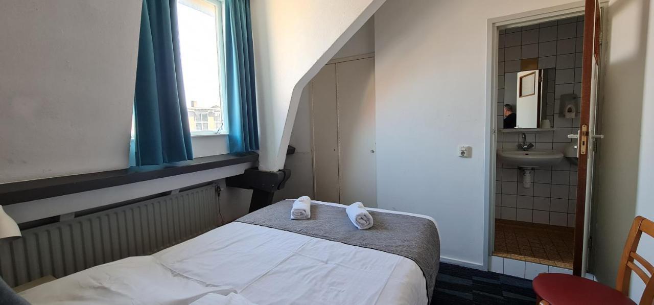 Euphemia Budget Old City Canal Zone Амстердам Екстериор снимка