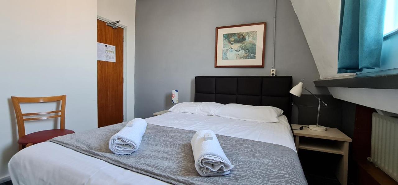 Euphemia Budget Old City Canal Zone Амстердам Екстериор снимка