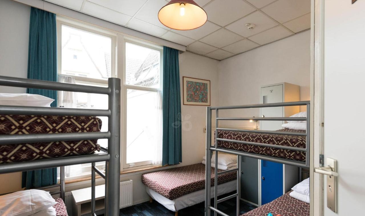 Euphemia Budget Old City Canal Zone Амстердам Екстериор снимка