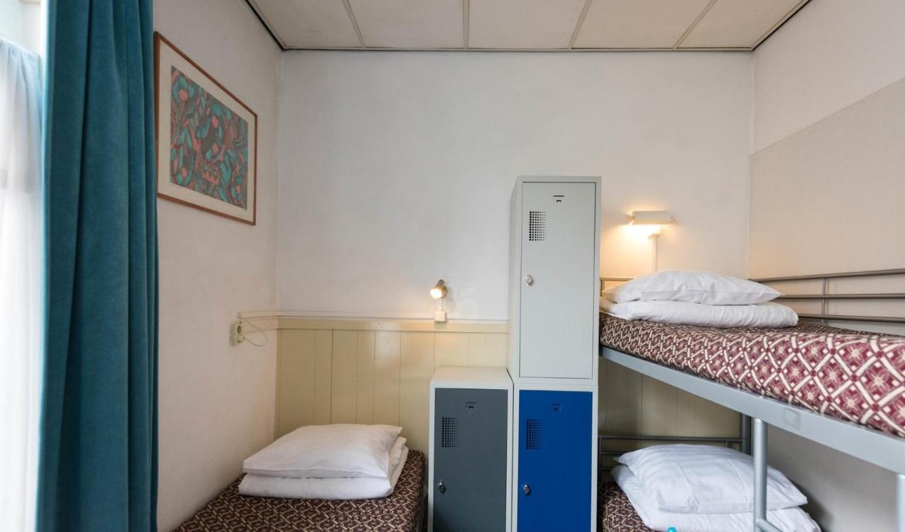 Euphemia Budget Old City Canal Zone Амстердам Екстериор снимка